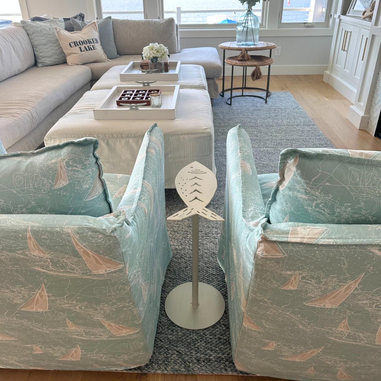 Coastal Fish Side Table - Distressed White