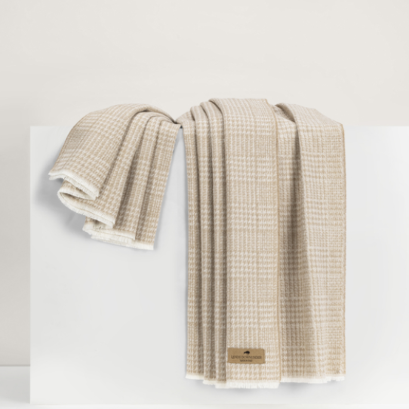 Bell Tower Lake House Living Co. Sutton Throw Blanket - Thumbnail 2