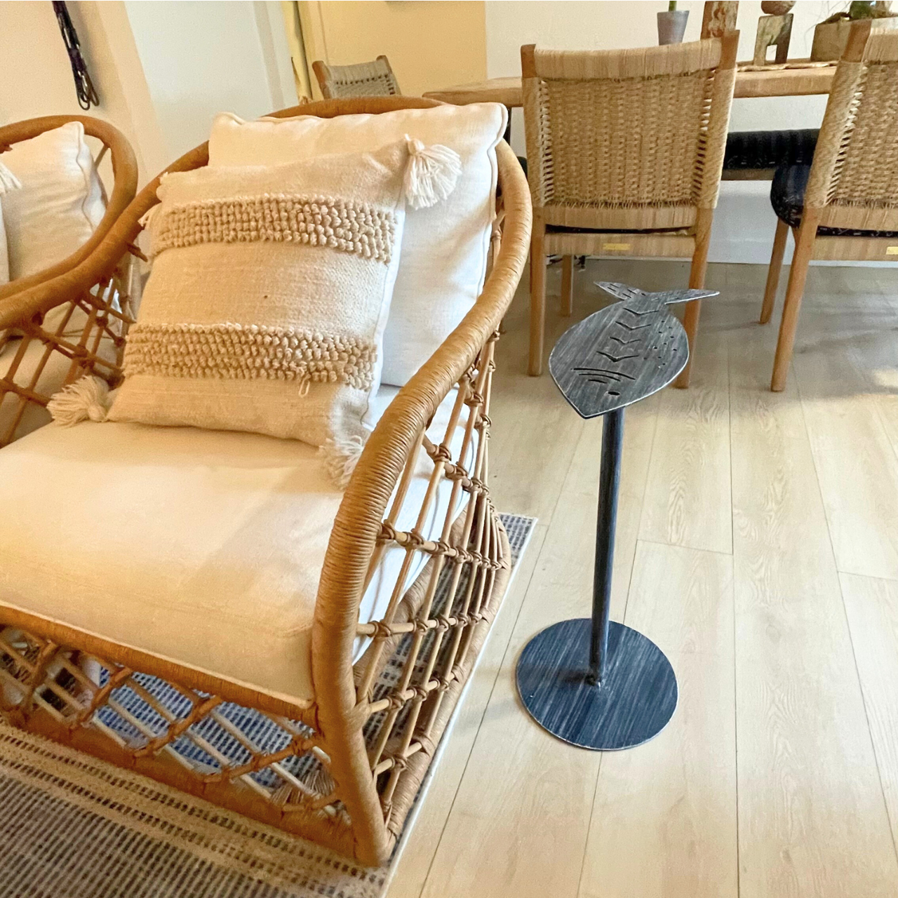 Coastal Fish Side Table - Distressed Navy