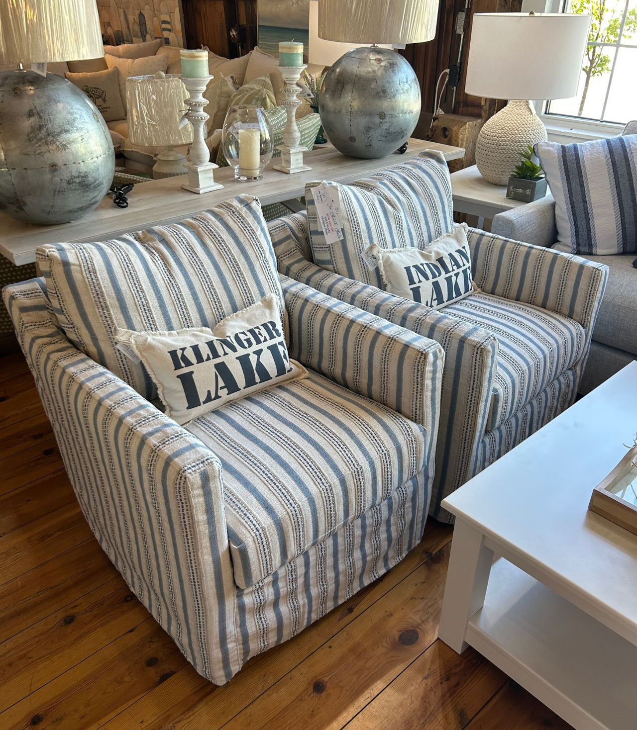 The Lakehouse Swivel Glider